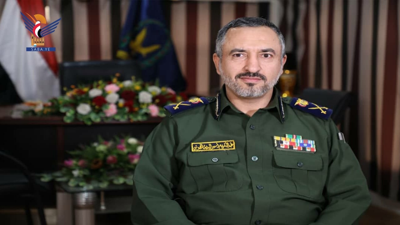 وزير الداخلية يهنئ قائد الثورة والرئيس المشاط بمناسبة عيد الأضحى المبارك