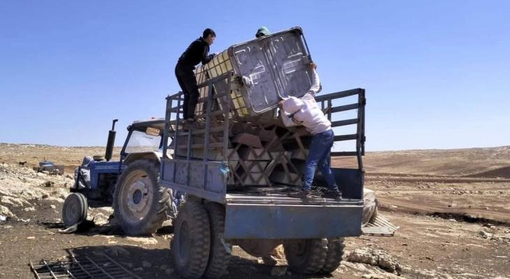 Settler attacks force 6 Palestinian families to leave Khirbet Samra in Jordan Valley