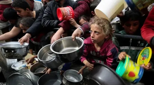 European official: There not even single morsel of bread in Gaza