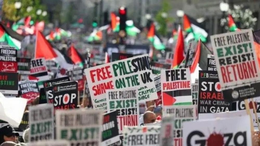 Thousands of Portuguese form human chain in Coimbra in support of Palestine