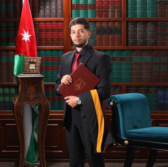 حمزه ابو عميره الف الف الف مبارك التخرج