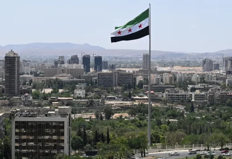 غارة إسرائيلية تستهدف وزارة الدفاع ومجمع الأركان في دمشق
