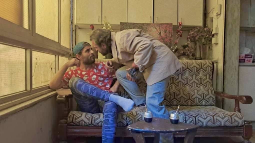 مسرح الغرفة.. يدخل الغُرف السريّة في البُنية النفسيّة لعسكريي الأسد