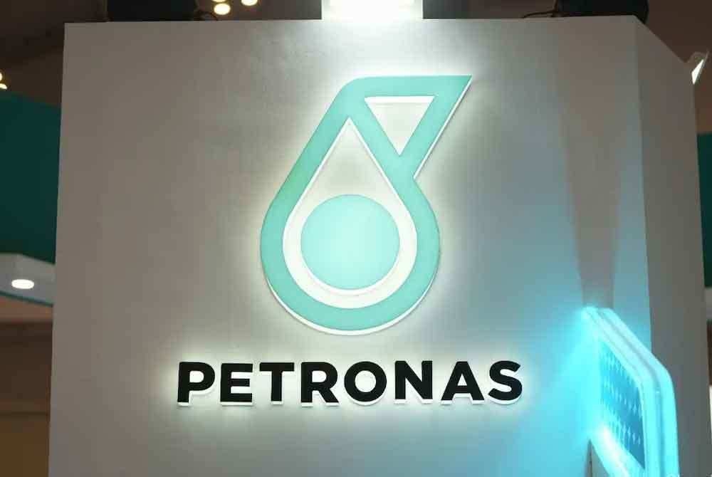 Petronas to cut 5,000 employees in major corporate overhaul