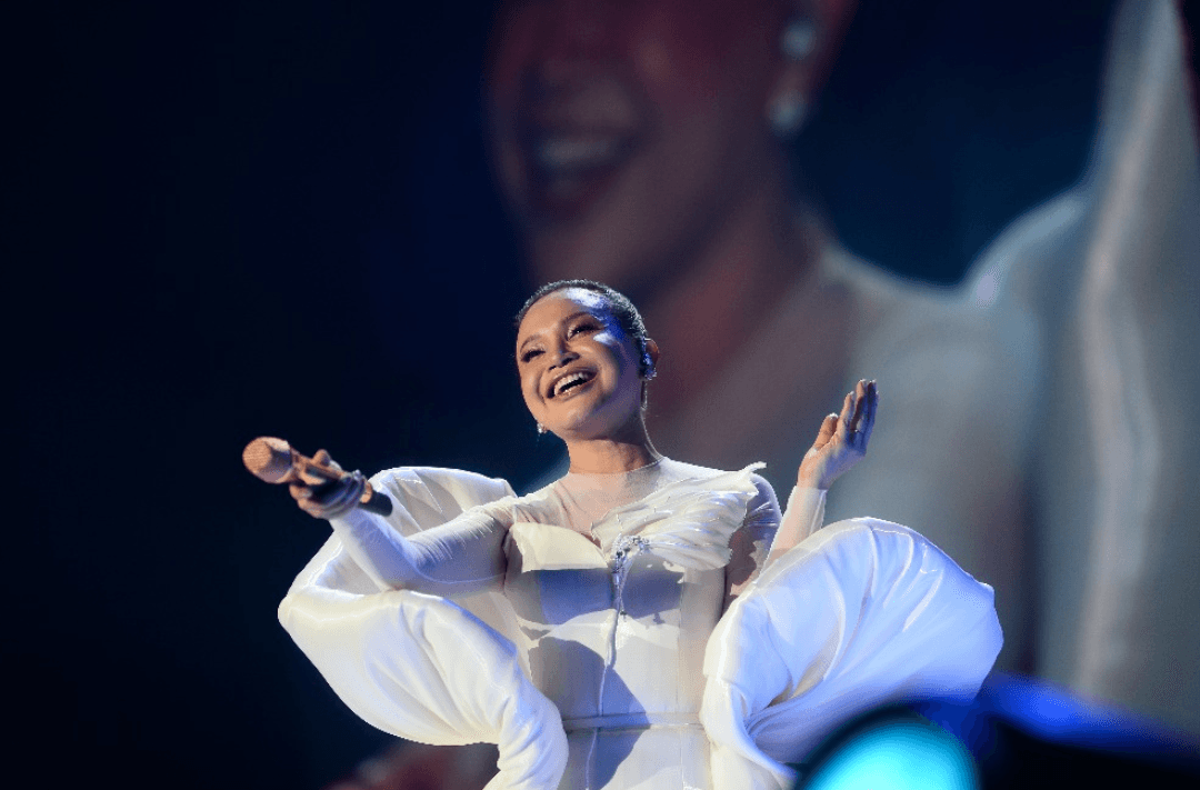 Rossa's ‘Here I Am' concert was more ‘Here We Are'
