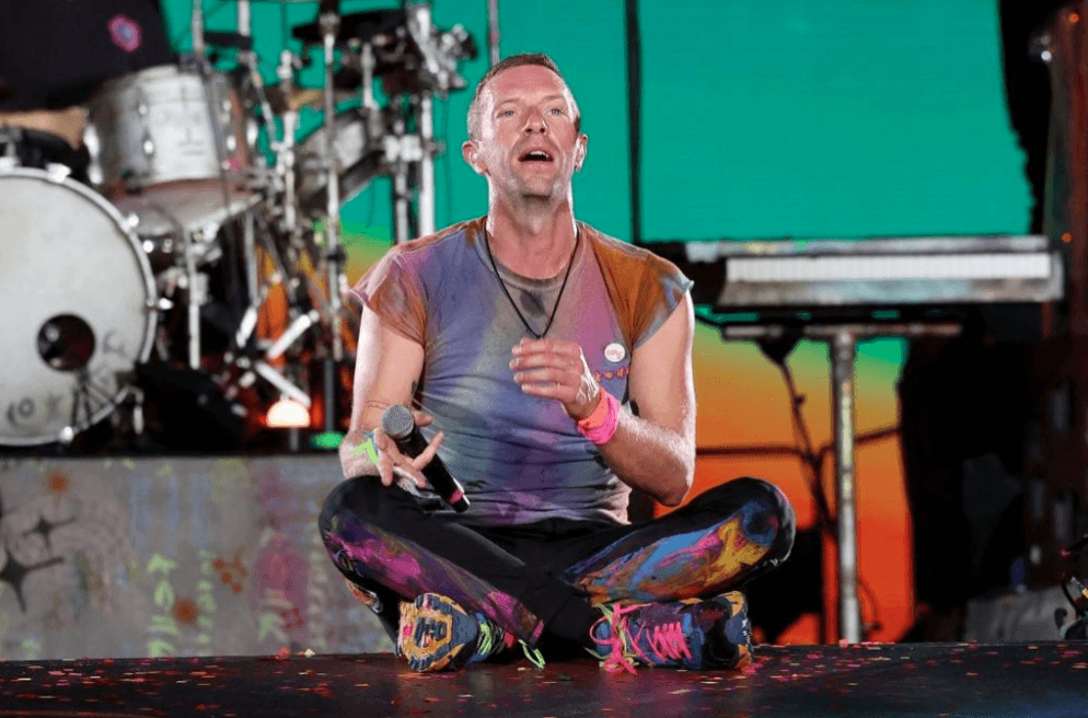 Coldplay to reissue albums on records made from recycled plastic