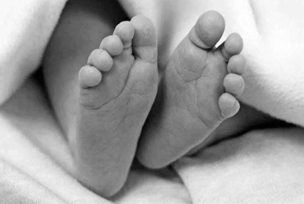 15-month-old baby dies after suspected abuse by mother, her boyfriend