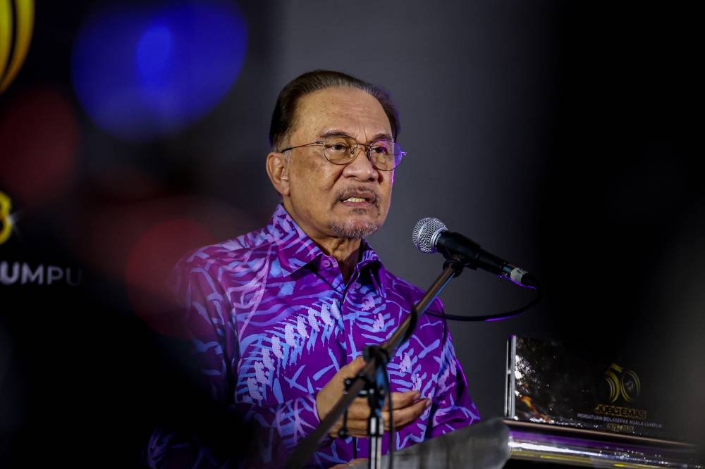Anwar to meet PH MPs today over key national issues
