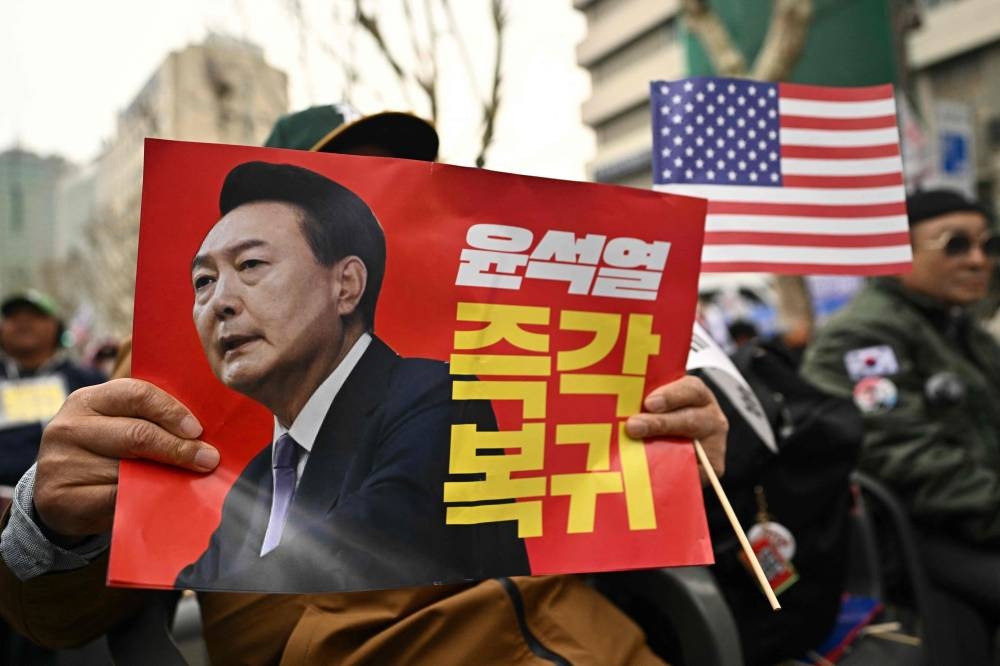 Ex-South Korean lawmaker found dead in Yoon ties probe