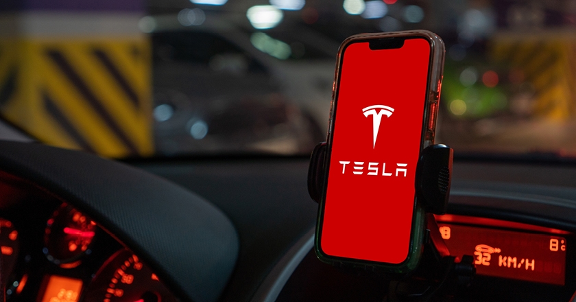 Tesla robotaxis draw concerns from U.S. regulators