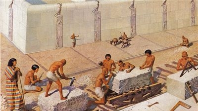 العمال في مصر القديمة: شركاء البناء في حضارة عظيمة تحت مظلة قيم العدالة