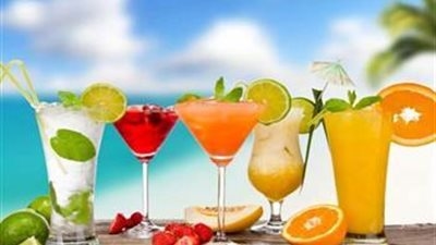 أفضل المشروبات الطبيعية التي تعزز صحة الكلى وتطرد السموم والأملاح