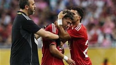 إمام عاشور لاعب الأهلي يهنئ أحمد نبيل كوكا بعيد ميلاده