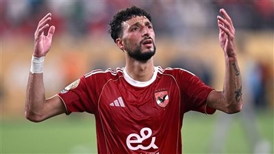 تواجد وكيل وسام أبو علي في القاهرة لحسم رحيله عن الأهلي.. وكولومبوس العرض الوحيد (خاص)