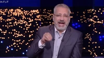 تامر أمين: إزاي تفول بـ1000 جنيه وتسيب 2 لعامل البنزينة اللي مبيخدش مرتب