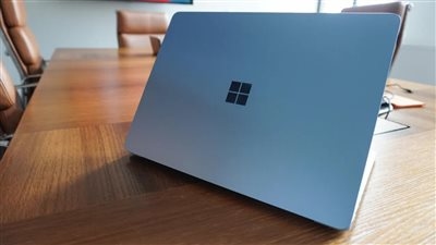Surface Laptop 5G .. اصدار جديد من حاسوب ميكروسوفت