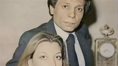عادل إمام وزوجته يتصدران التريند بصورة نادرة من الماضي.. شاهد
