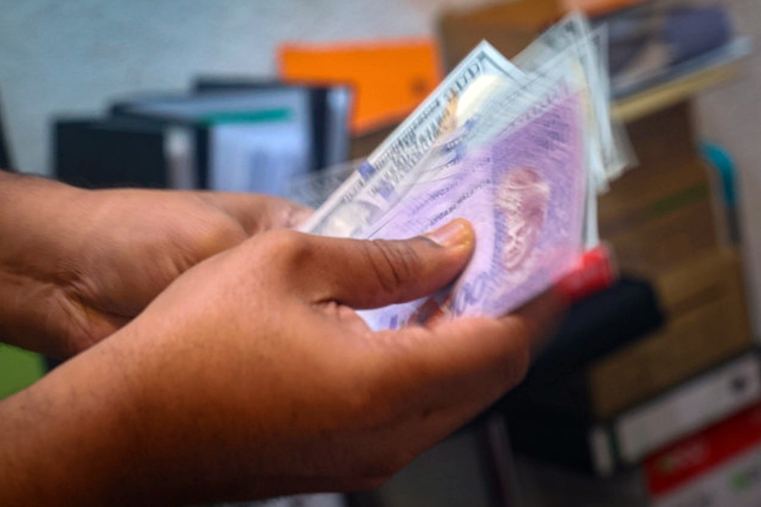 Data centre tender graft: Suspect burns nearly RM1 mln in panic during MACC raid