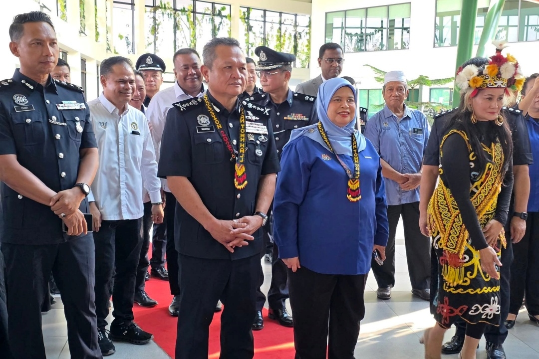 Community must step up to tackle cyber crime, drug abuse, says Kota Samarahan MP