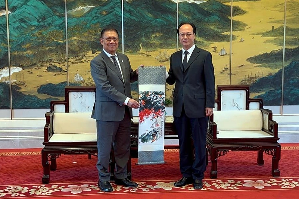 Sarawak explores smart utilities, space tech in China working visit