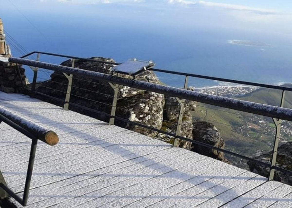 Could Table Mountain see some snow this weekend?
