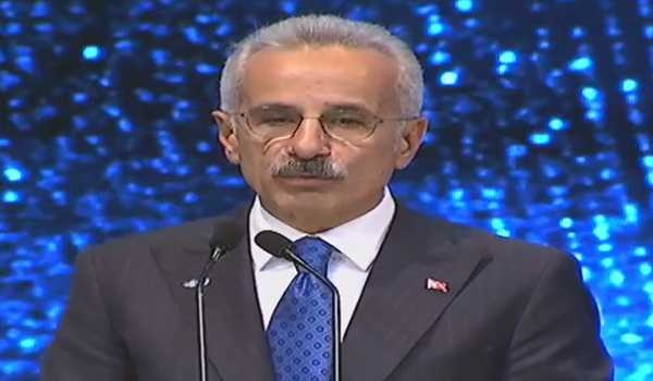 Turkiye-Iran air travel partially resumes after 15-day hiatus: Minister