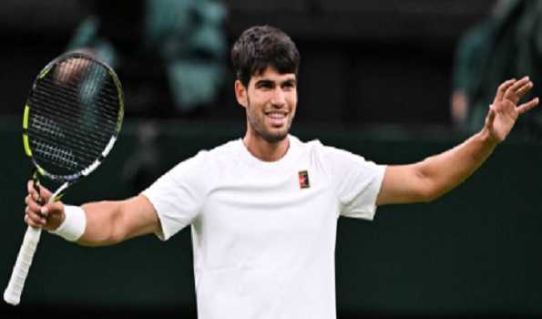 Alcaraz, Sabalenka reach quarterfinals at Wimbledon