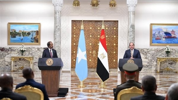 نقدر دعمكم وندعوكم لزيارة مقديشيو، رسالة رئيس الصومال للسيسي في العلمين