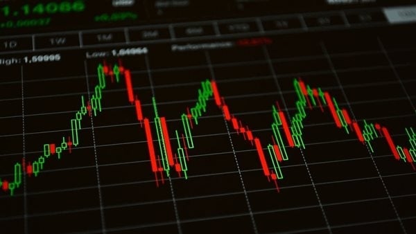 البورصة المصرية.. EGX30 يتماسك فنيًا والأنظار تتجه نحو هذا المستوى