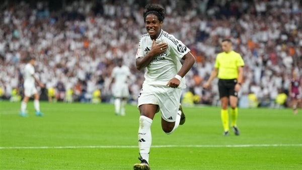 ريال مدريد يرحب بإعارة مهاجمه الصيف الجاري