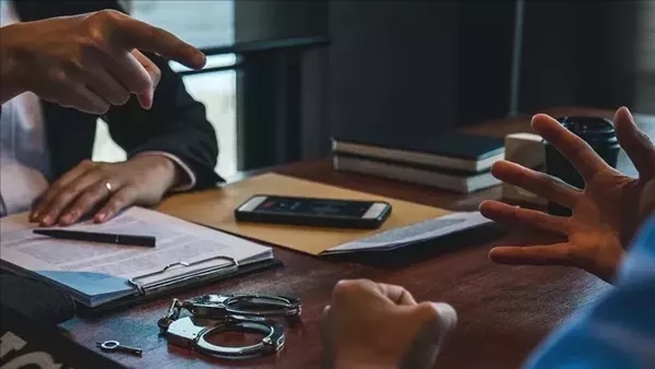 بعد سرقة دولارات ومشغولات ذهبية من فيلتها، استجواب خادمة الإعلامية أمينة شلباية