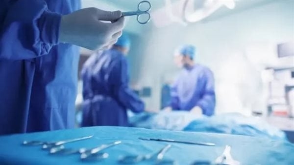الصحة: إنقاذ مسنة من بتر الساق بعد إصابتها بجلطة في شريان الفخذ
