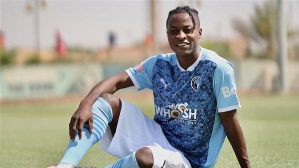 صديق إيجولا يكشف حقيقة مفاوضات الأهلي والزمالك