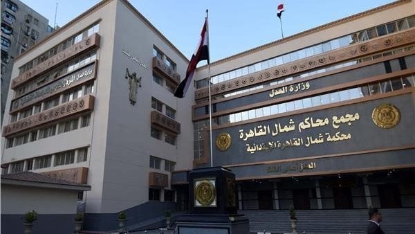 تأجيل محاكمة عاطل لاتهامه بقتل ابن زوجته العرفية في السلام