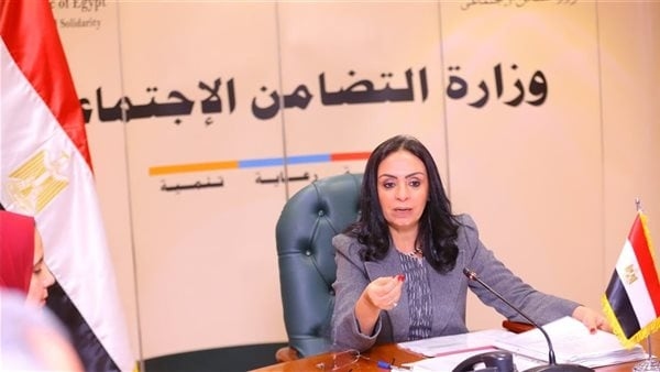 سيدة أعمال تتبرع برحلات عمرة لأسر ضحايا حادث طريق المنوفية