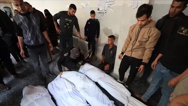 من بينهم 12 من منتظري المساعدات، 51 شهيدا في غزة منذ فجر اليوم
