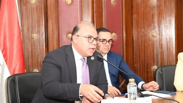 رئيس الرقابة المالية يوجه بصرف 100 ألف جنيه لأسرة كل متوفى بحادث المنوفية