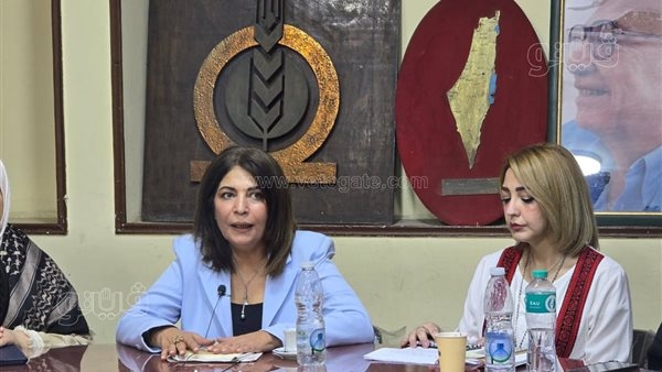 ابتسام أبو سعدة تكشف معاناة المرأة الفلسطينية بصالون "إبداع المرأة المصرية"