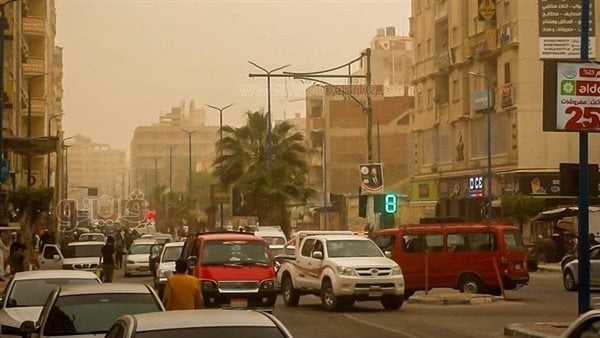 رياح مثيرة للرمال والأتربة، تحذير لسكان هذه المناطق غدا