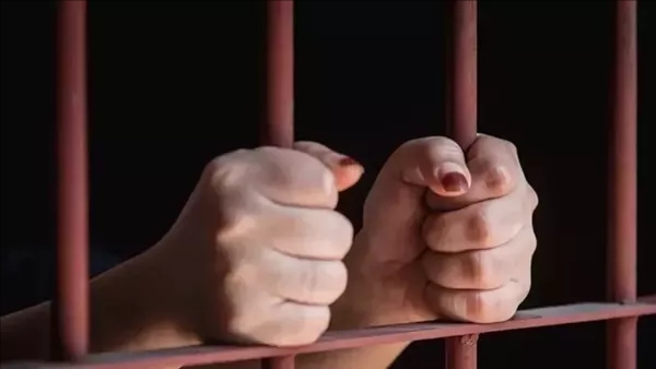 إحالة سيدة للمحاكمة بتهمة سرقة شقة في عين شمس