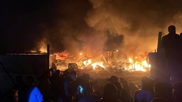 دفنوهم وهم نيام، قصف إسرائيلي عنيف ينسف خيام النازحين في خان يونس (فيديو)