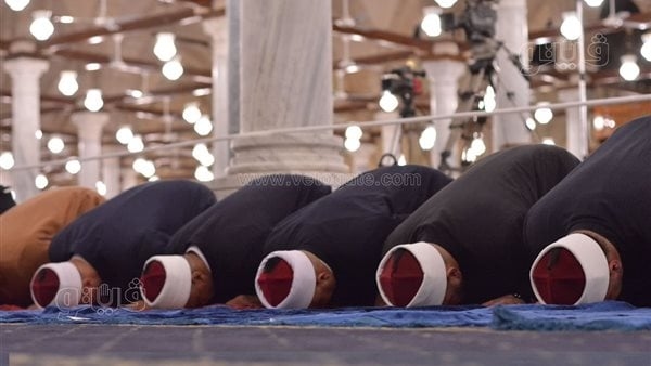 مواقيت الصلاة، موعد أذان العشاء اليوم الجمعة 4 - 7 - 2025 في القاهرة والمحافظات