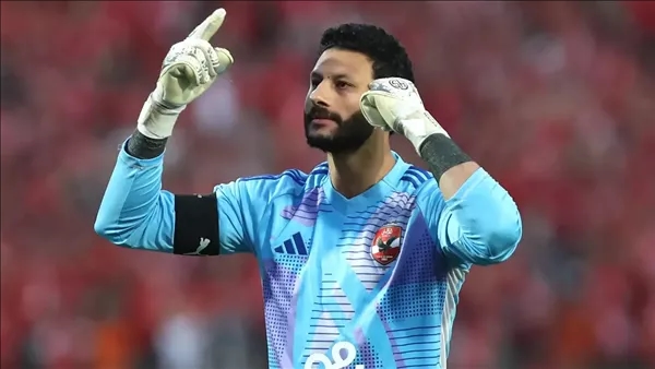 مفكرش يتحرك، إكرامي يشن هجومًا على الشناوي بعد خروج الأهلي من مونديال الأندية (فيديو)