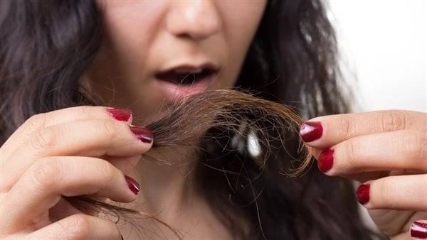 نصائح مهمة تجنبك تقصف الشعر وتحافظ على لمعانه