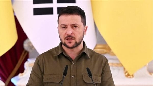 زيلينسكي: مستعد للقاء يجمع ترامب وبوتين لإنهاء الحرب