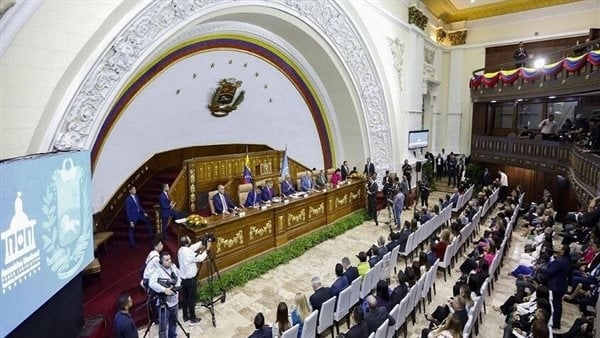 البرلمان الفنزويلي يعلن مفوض الأمم المتحدة لحقوق الإنسان شخصا غير مرغوب فيه