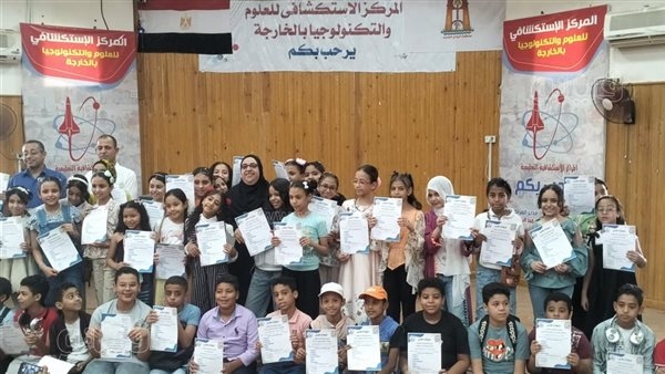ختام البرنامج التدريبي الأول لمبادرة "نحو حياة تكنولوجية أفضل" بتعليم الوادي الجديد (صور)