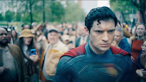 DC تطرح مشهدا ترويجيا لـ فيلم Superman