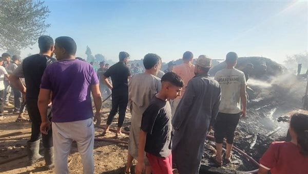 السيطرة على حريق بمنزلين عشوائيين دون خسائر بشرية بالقليوبية (صور)
