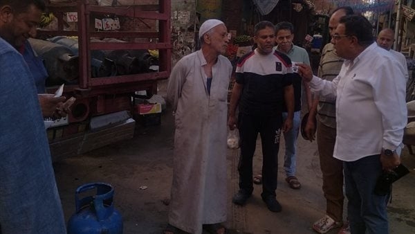محافظ الدقهلية يتفقد سيارة أنابيب بوتاجاز ويشدد على الالتزام بالأوزان (صور)